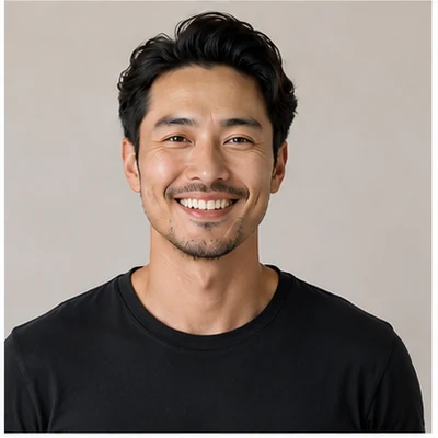 Photo of a DTC brand founder who uses the AI product mockup generator